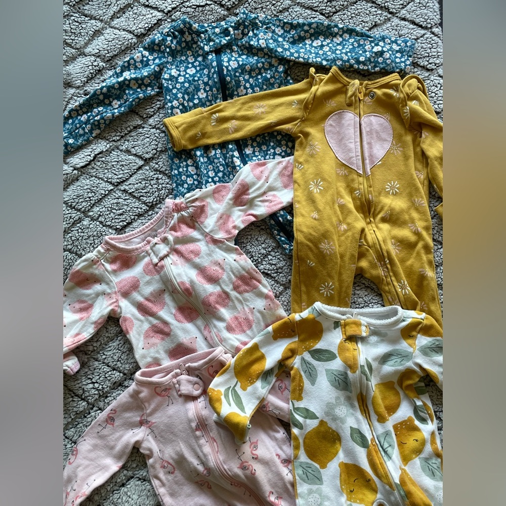 5 basically new sleepers none of these were worn more than a couple times